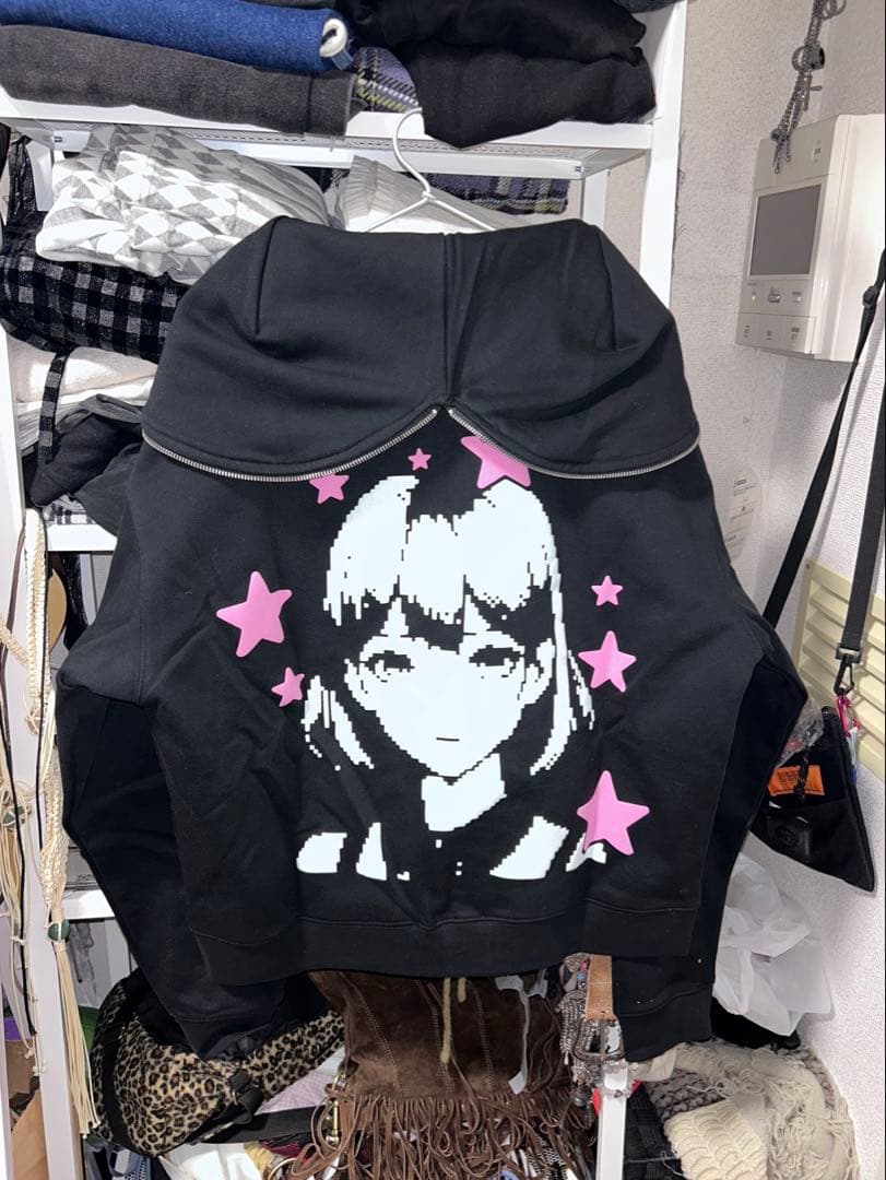 トップス ASHLEY WILLIAMS MANGA BUTTERFLY HOODIE