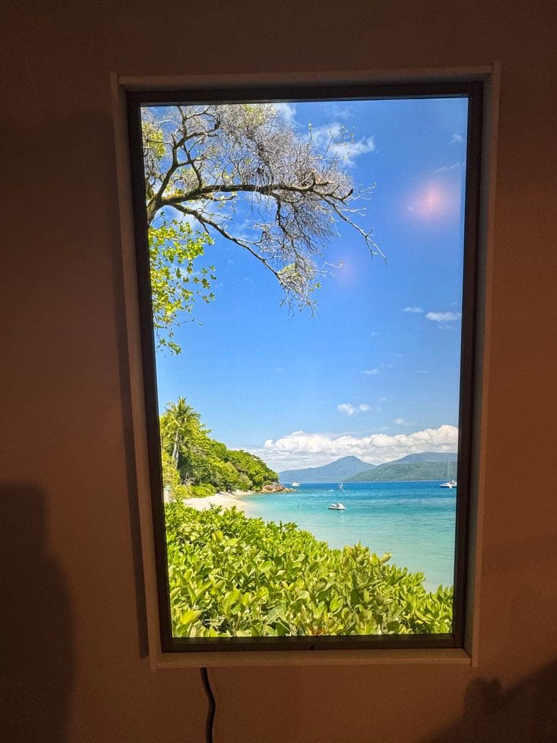 Atmoph Window 2 White（ホワイト）｜美品・動作確認済み