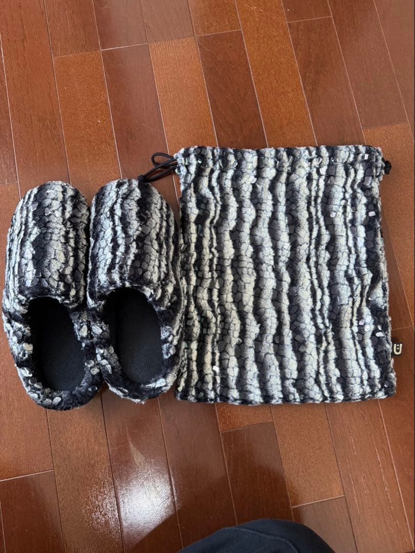 【たんさん専用　袋付】SUBU(スブ) シューズ サンダル　ボア