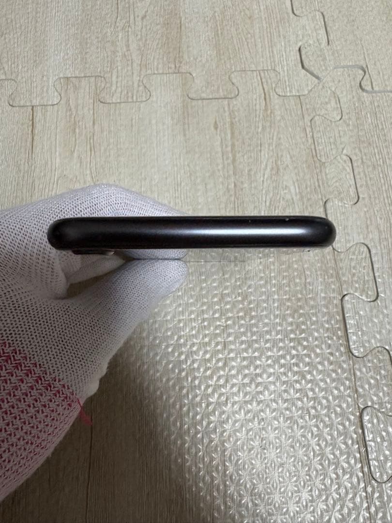 Apple iPhone 8 スペースグレー 本体【黒ケース付】