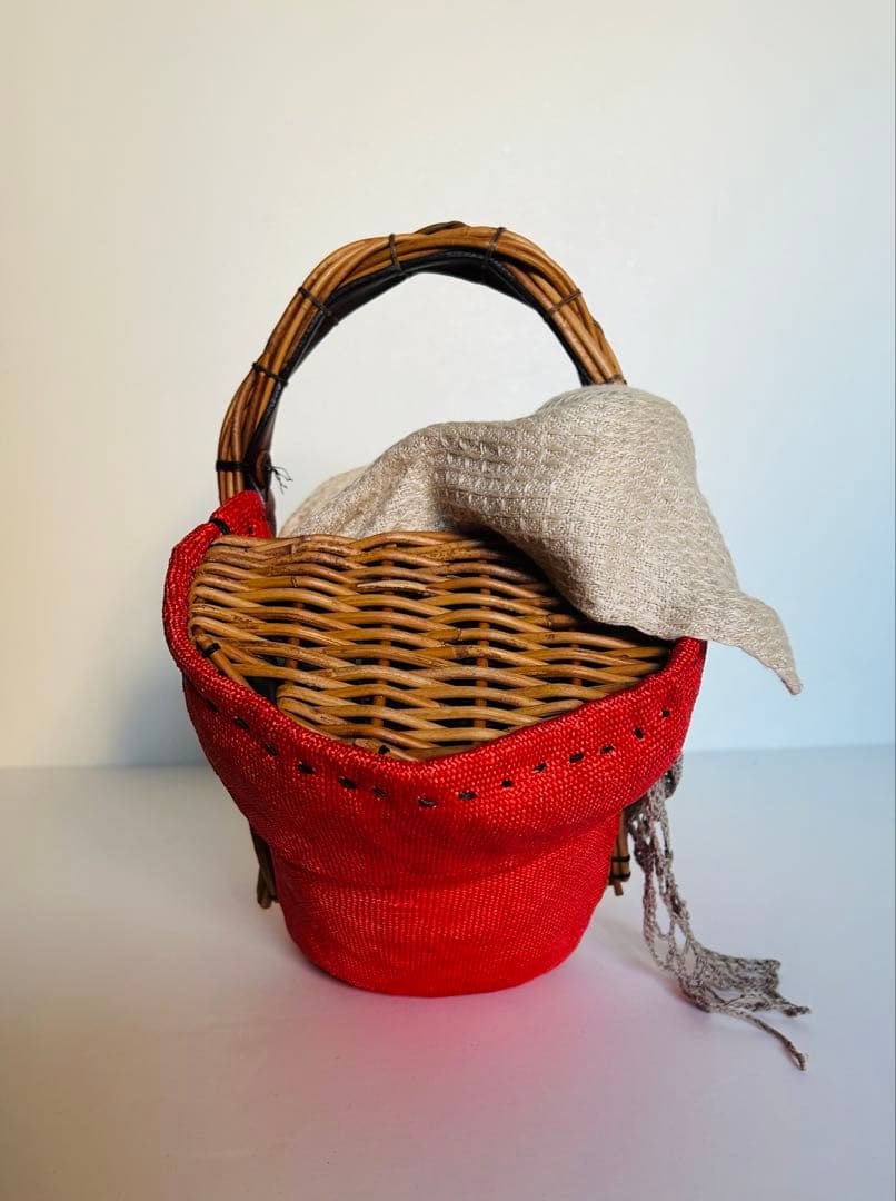 美品【エバゴスebagos】カゴバッグ赤