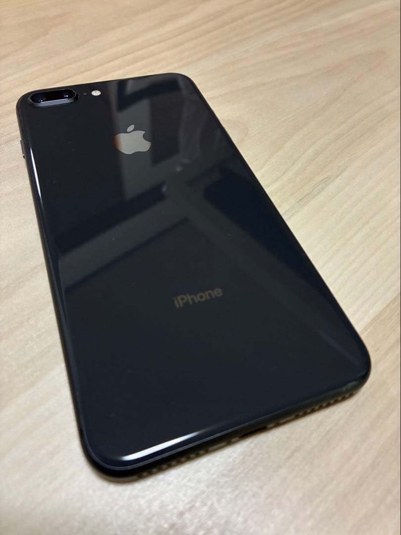 iPhone8Plus 本体 ブラック256MB