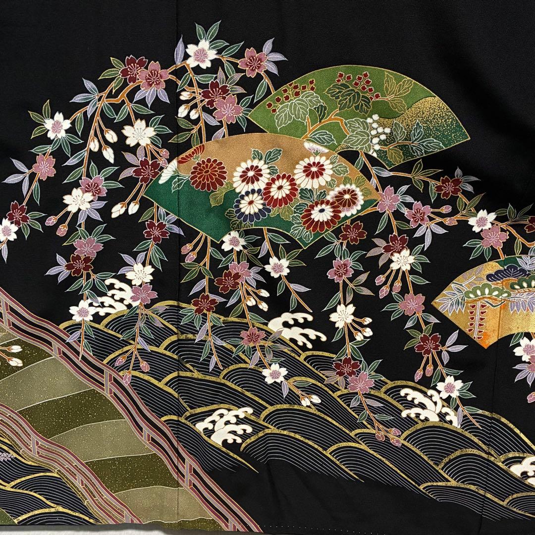 D99 黒留袖 枝垂れ桜 荒波 金駒刺繍 しつけ糸付き未使用極美品