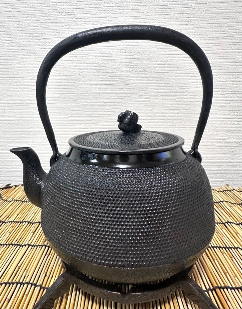 未使用品、タグ付　南部三厳堂造　１８型アラレ　ぴーまん様　売約済み