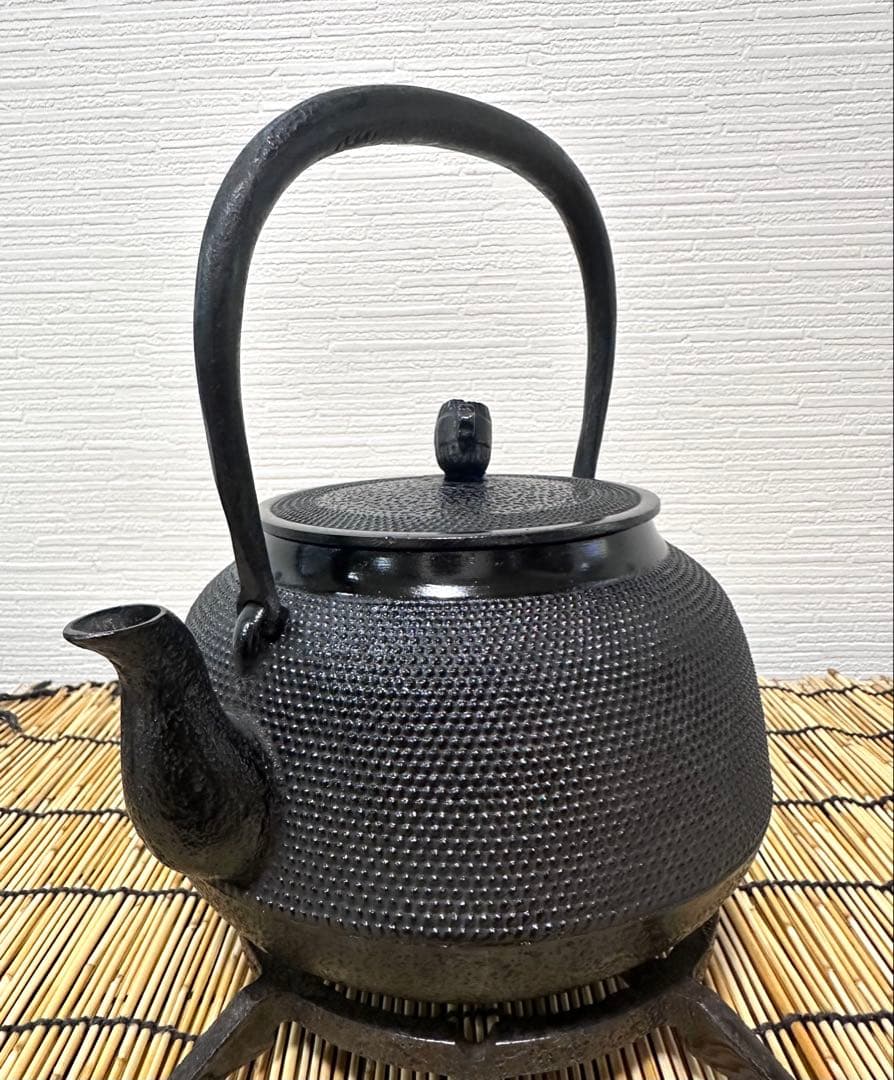 未使用品、タグ付　南部三厳堂造　１８型アラレ　ぴーまん様　売約済み