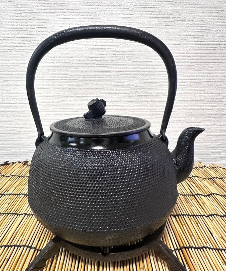 未使用品、タグ付　南部三厳堂造　１８型アラレ　ぴーまん様　売約済み