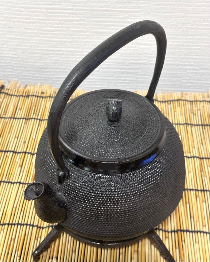 未使用品、タグ付　南部三厳堂造　１８型アラレ　ぴーまん様　売約済み