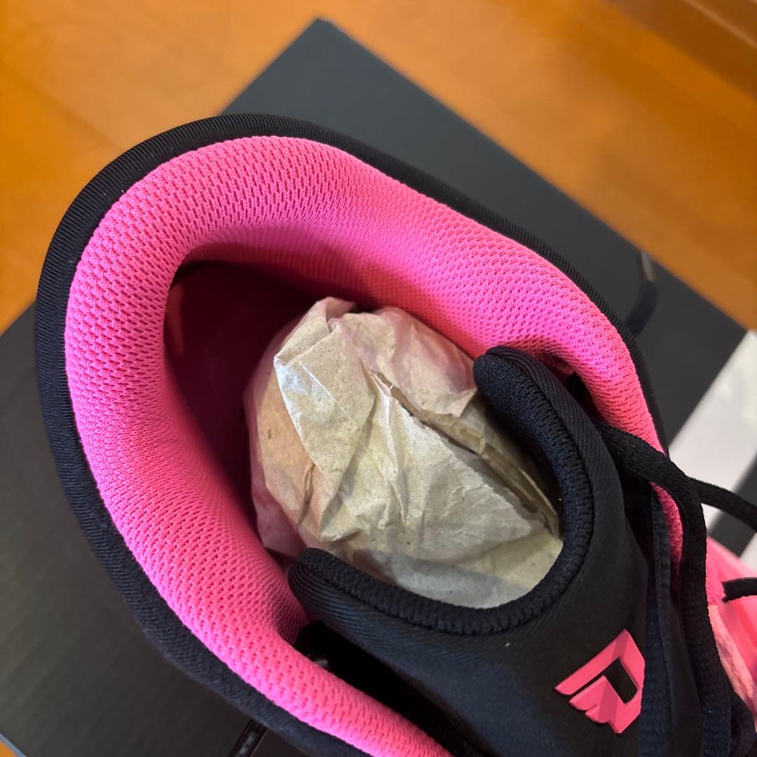 バスケットボールシューズ　adidas デイムX ピンク