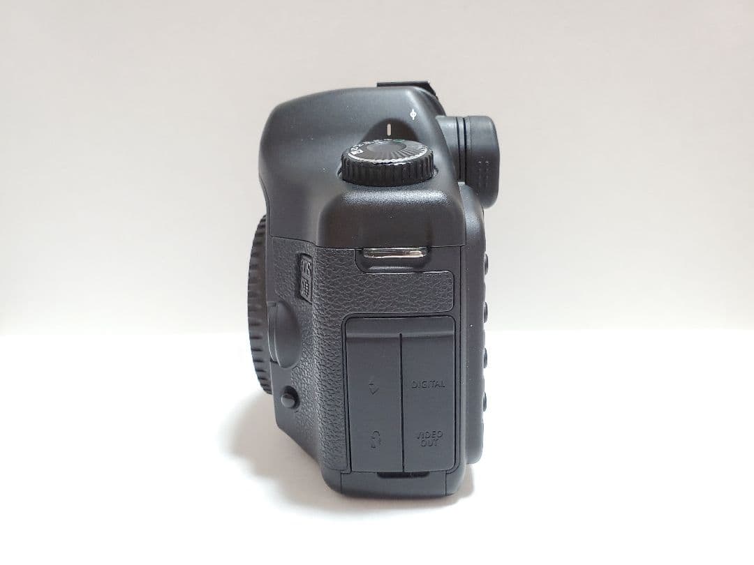 Canon キヤノン EOS 5D　デジタルカメラ