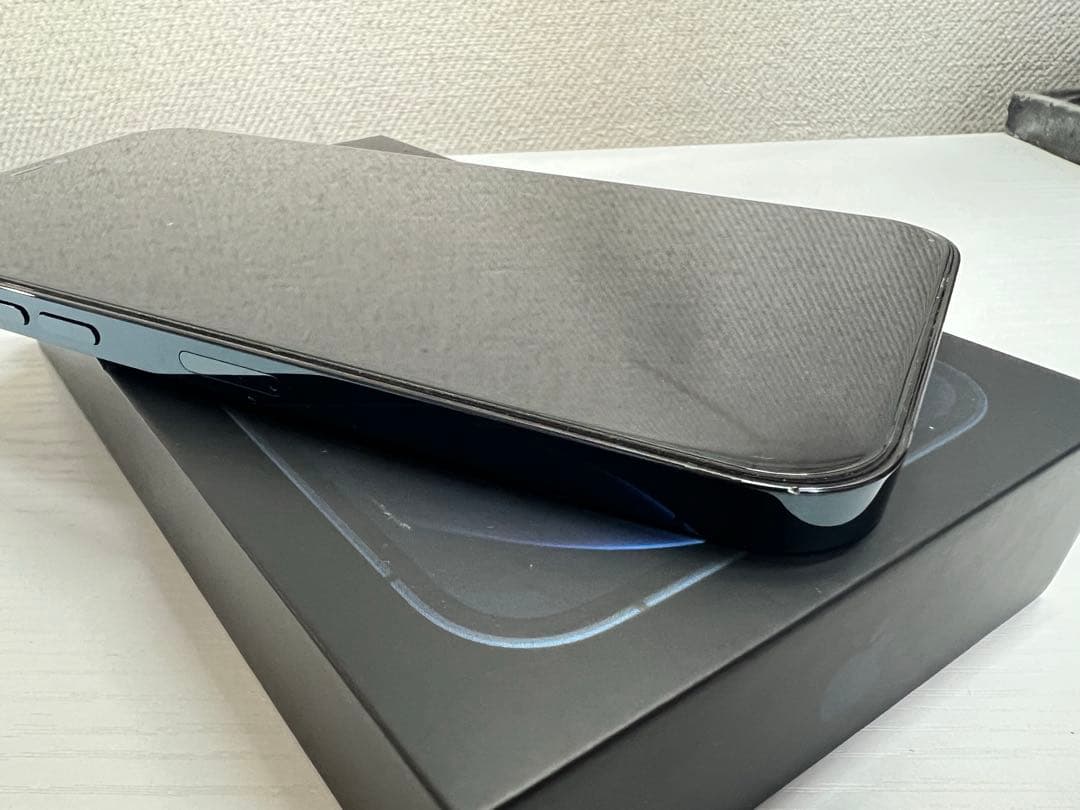 iPhone 12 Pro Max 128gb ケース＋新品フィルム　値下げ不可