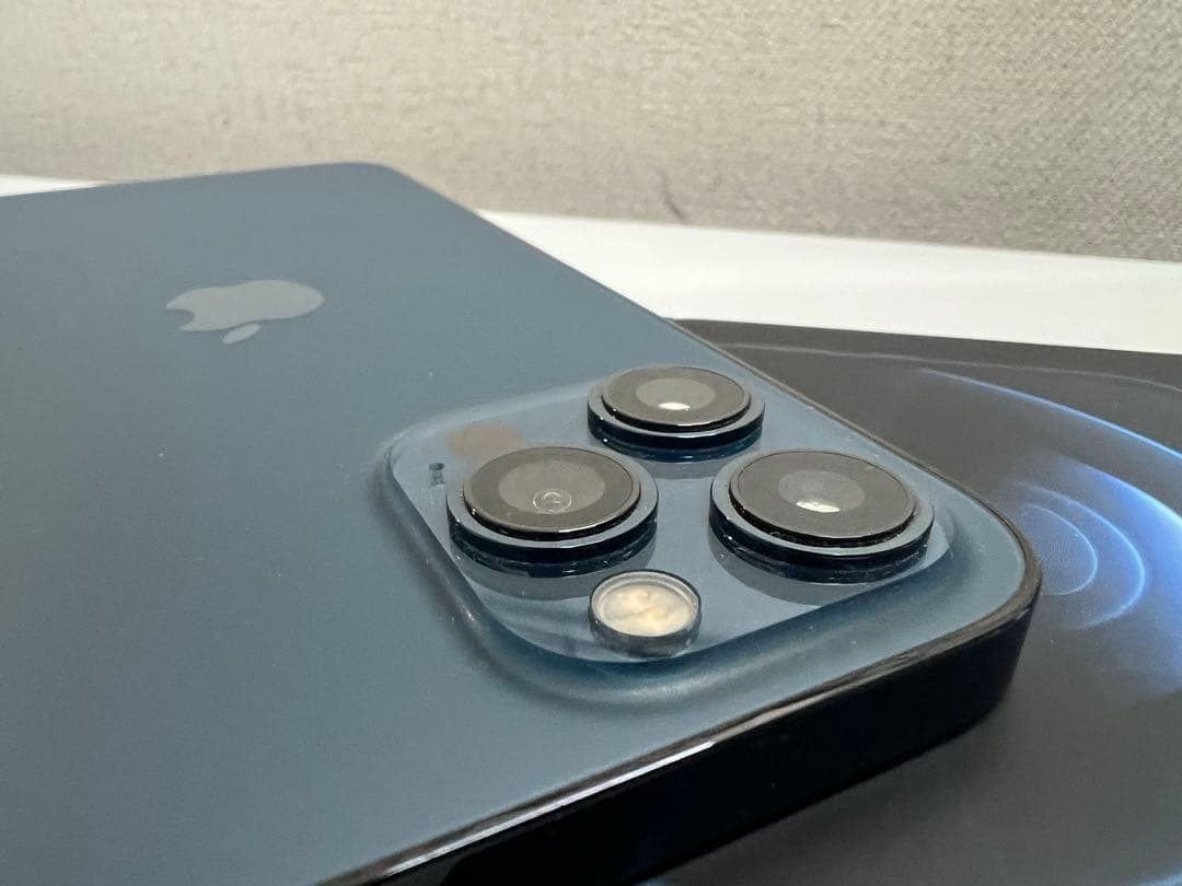 iPhone 12 Pro Max 128gb ケース＋新品フィルム　値下げ不可