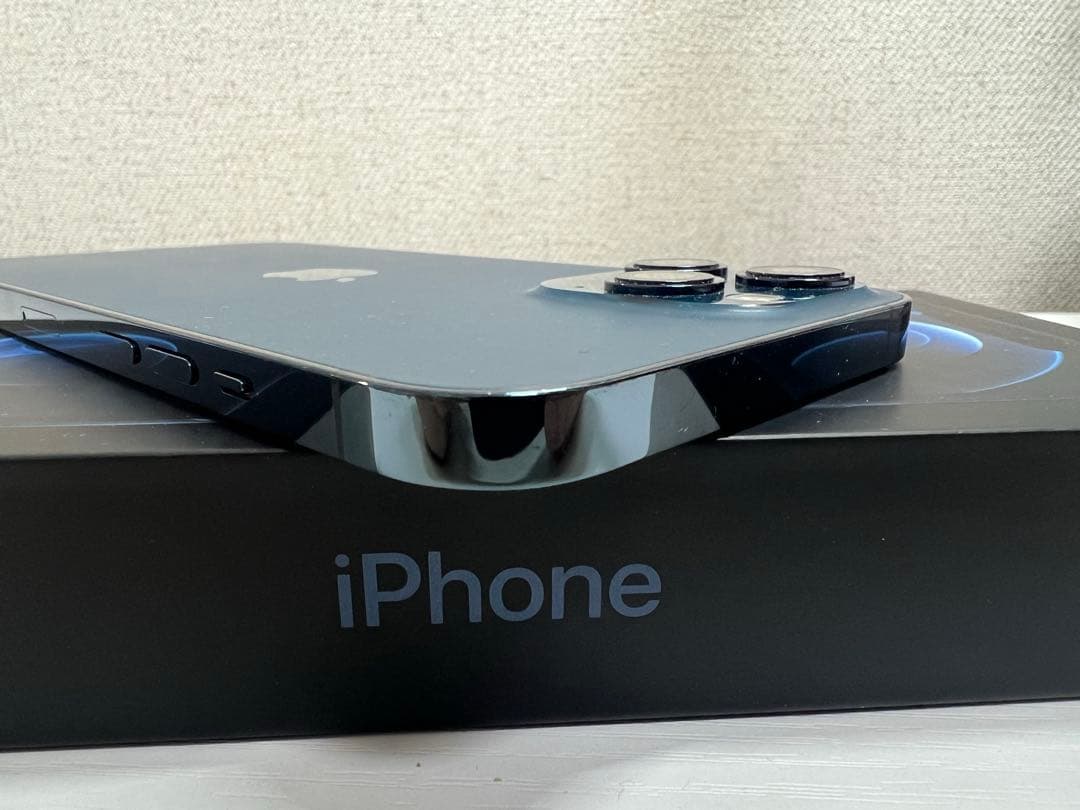 iPhone 12 Pro Max 128gb ケース＋新品フィルム　値下げ不可