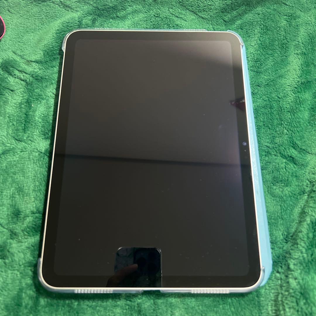 iPad(A16) 11インチ 128GB WiFiモデル　シルバー