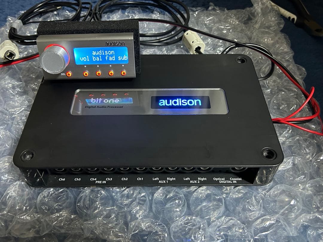 audison bit one デジタルオーディオプロセッサー