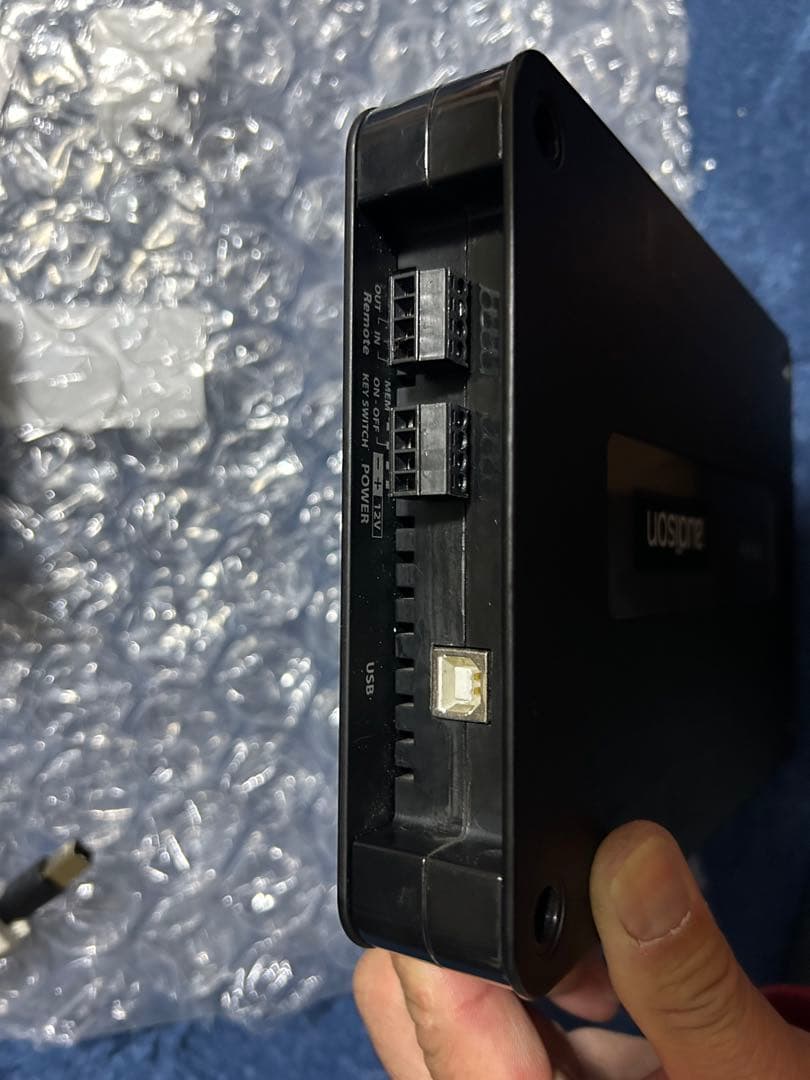 audison bit one デジタルオーディオプロセッサー