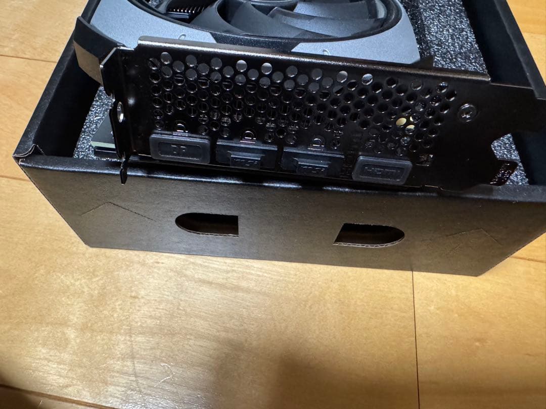 GeForce RTX4070 VENTUS 2X 12G OC　極美品