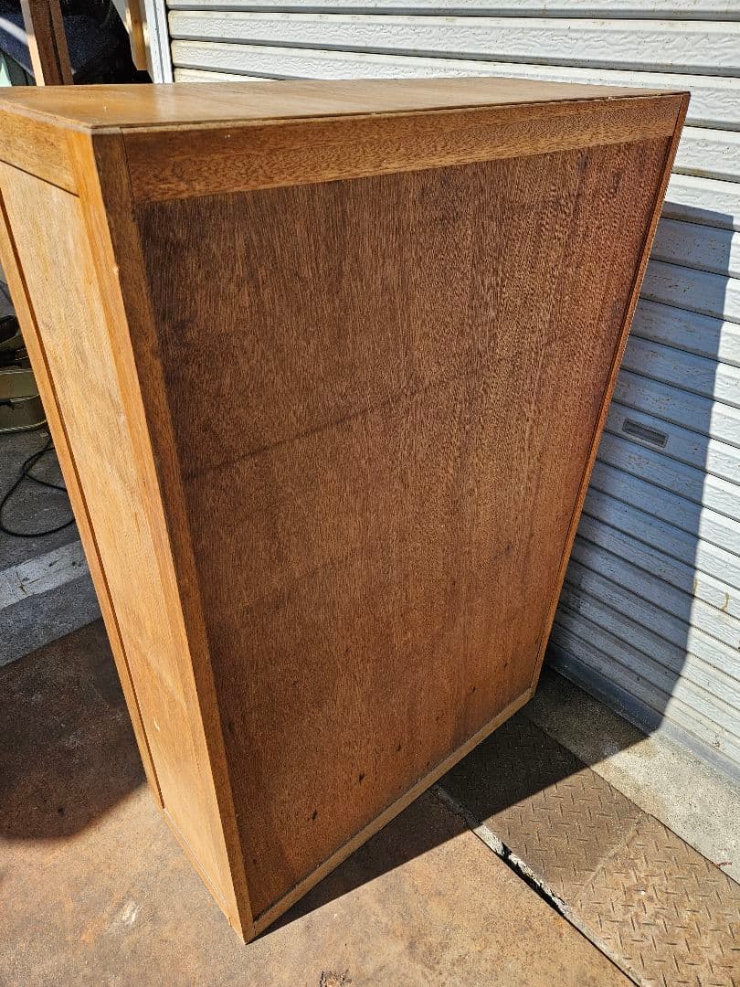 ジャパンヴィンテージ 古いガラスの戸棚 飾り棚 水屋箪笥 食器棚 本棚