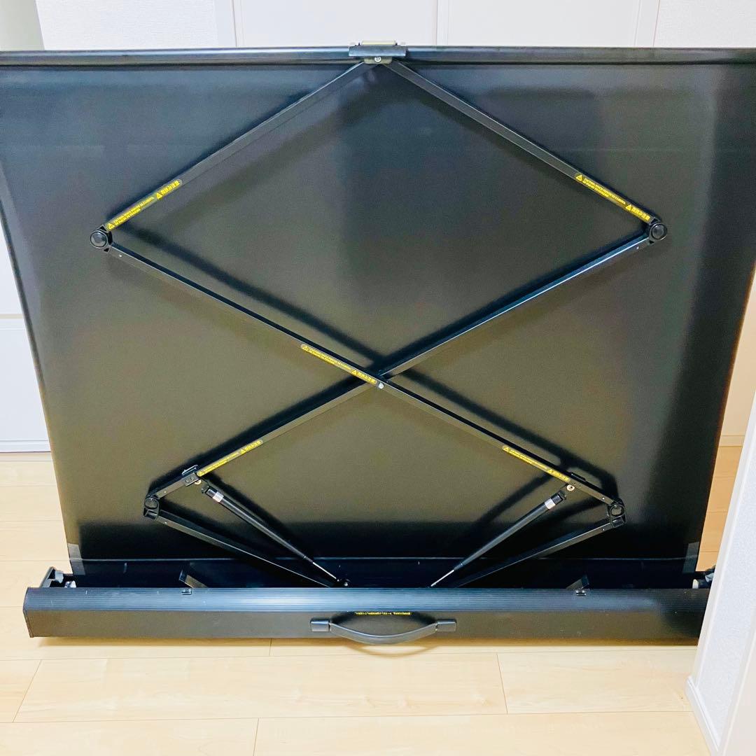 【美品】60インチ イズミコスモ 床置 自立式 プロジェクタースクリーン