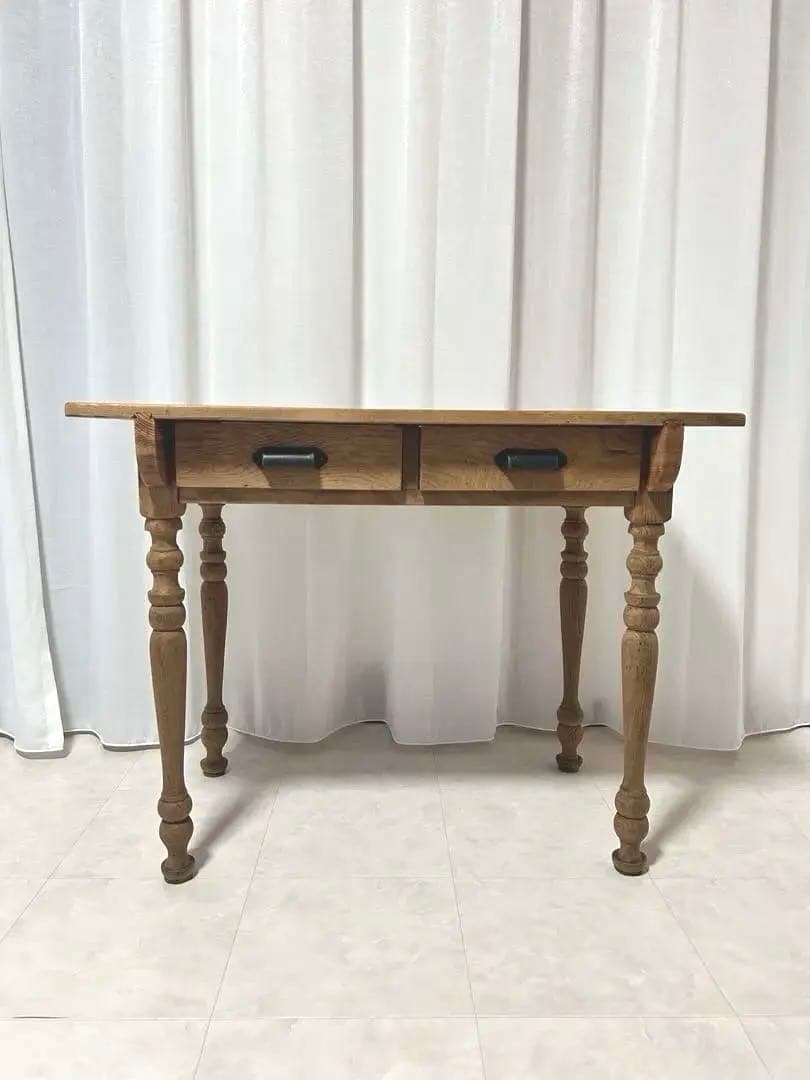 ろくろ脚　テーブル