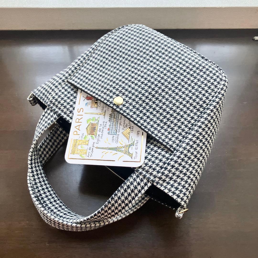 【クロスステッチ❤︎ツイードトートバッグ】ハンドメイド　手刺繍　サモイロフ