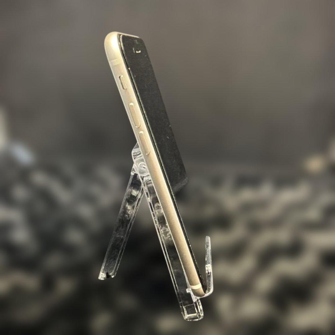 Apple iPhoneSE 第3世代 128GB 本体