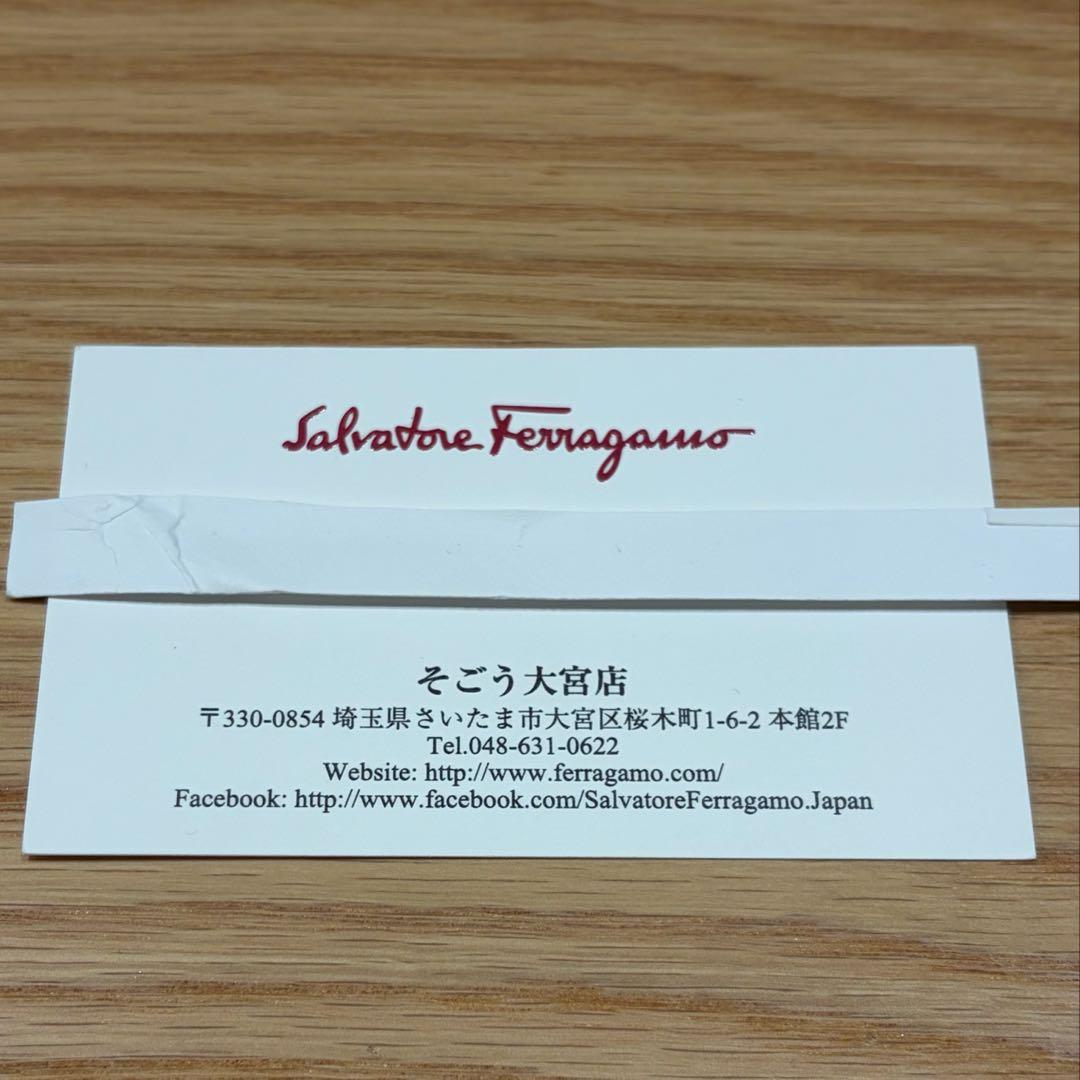 【Hi♡】Ferragamo カチューシャ　ブラック×シルバー
