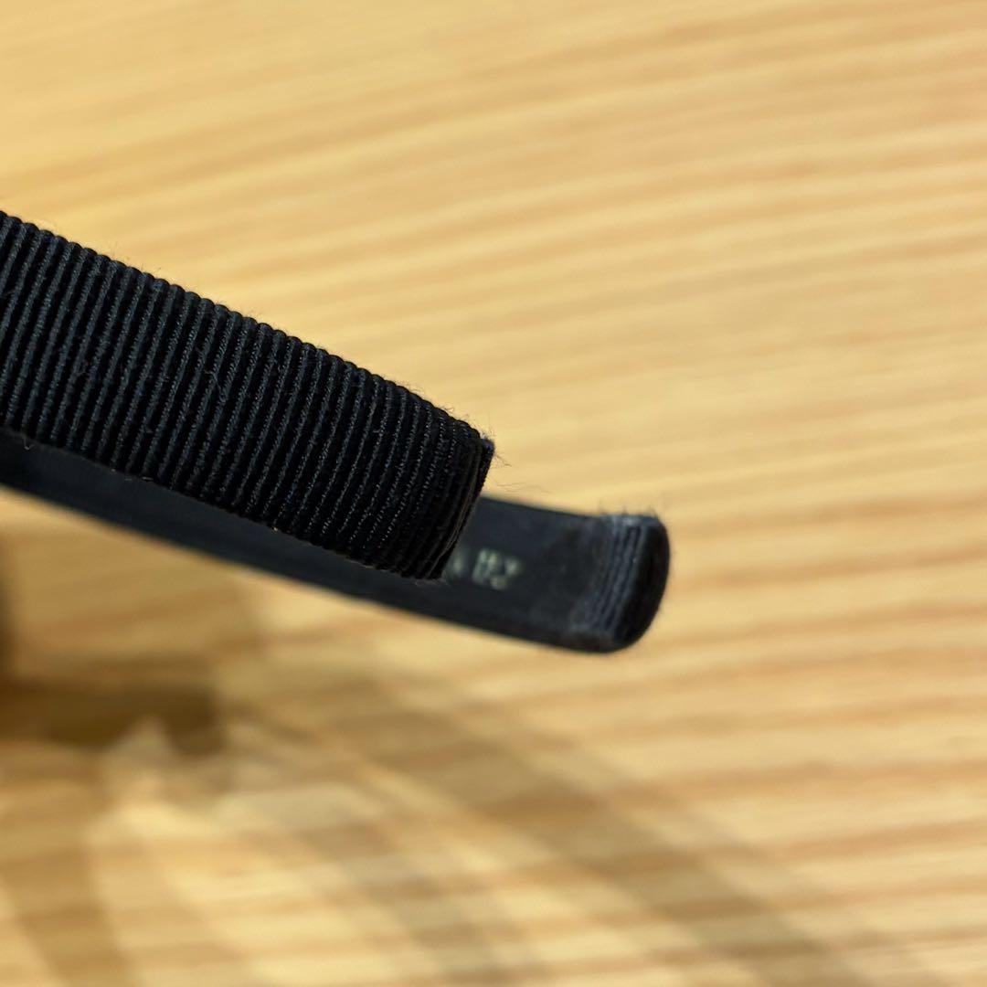 【Hi♡】Ferragamo カチューシャ　ブラック×シルバー