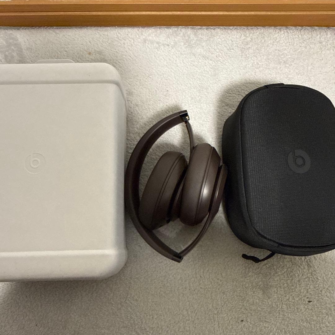Beats Studio Pro ブラウン 箱・ケース付き