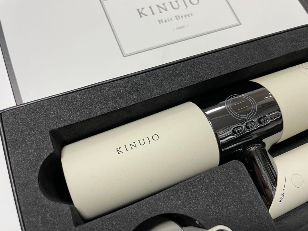 KINUJO キヌージョ　ヘアドライヤー　KH201 絹女　美品