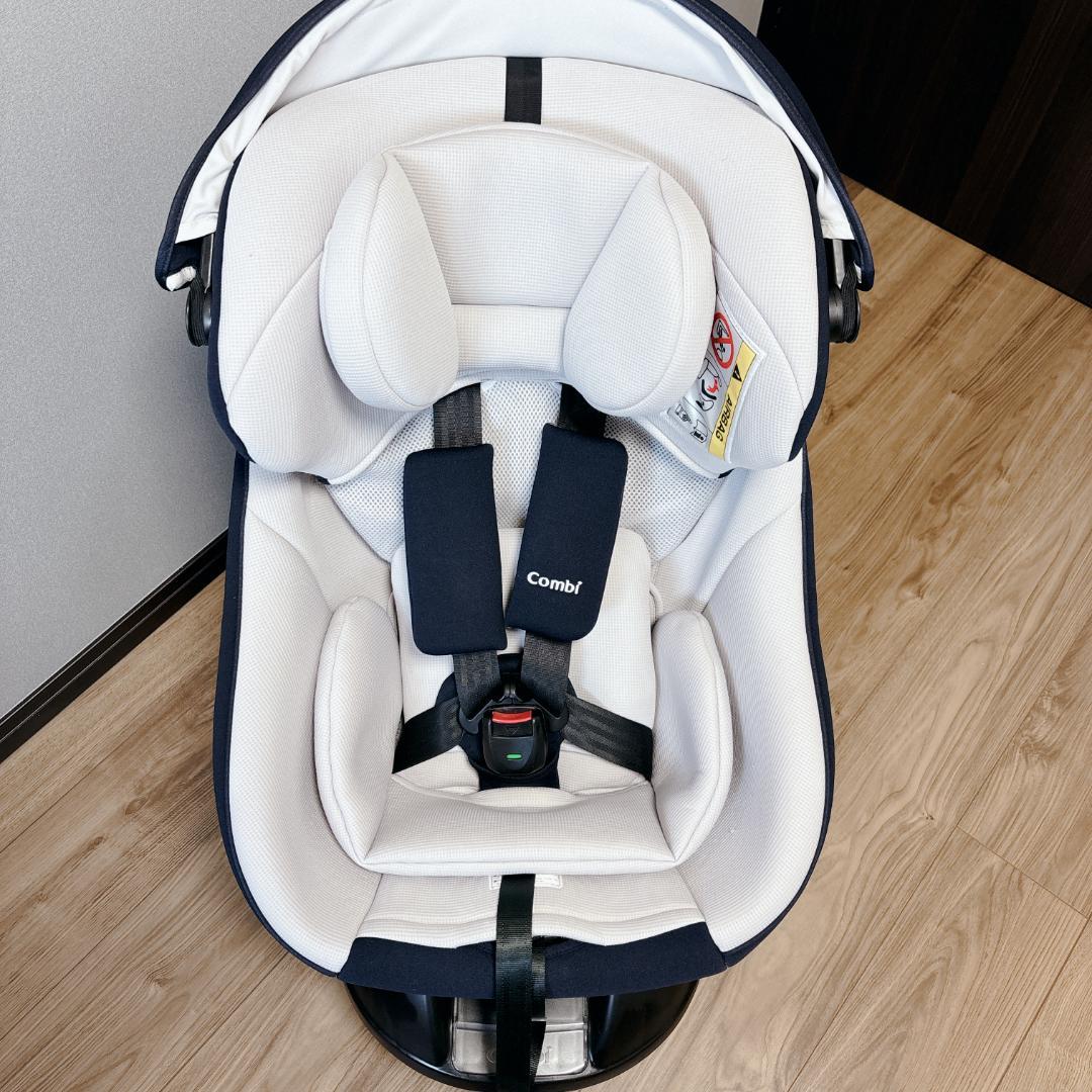 【極美品】Combi クルムーヴスマート ライト ISOFIX ネイビー 回転式