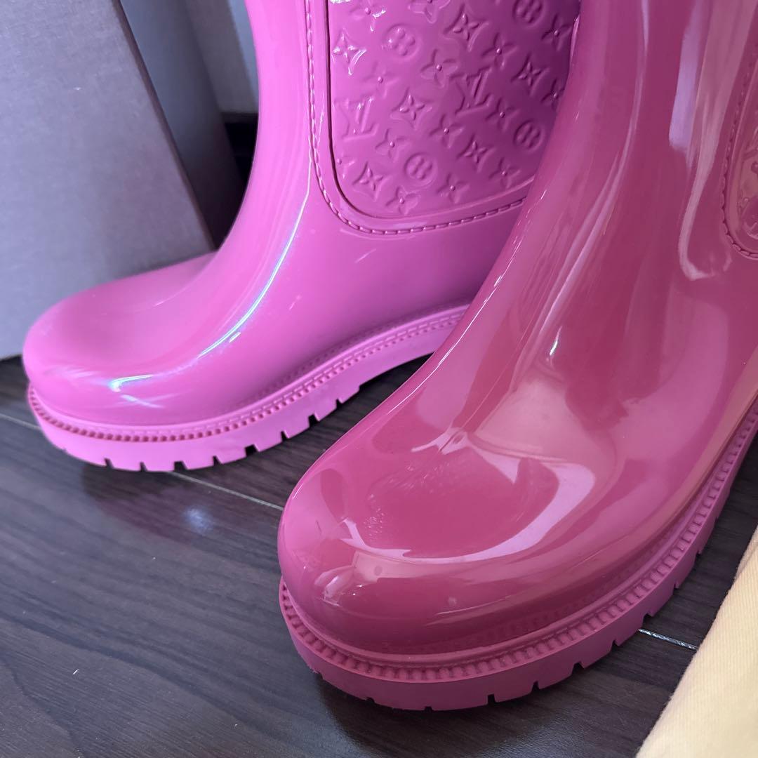 LOUIS VUITTON ピンクラバー　レイン　ブーツ