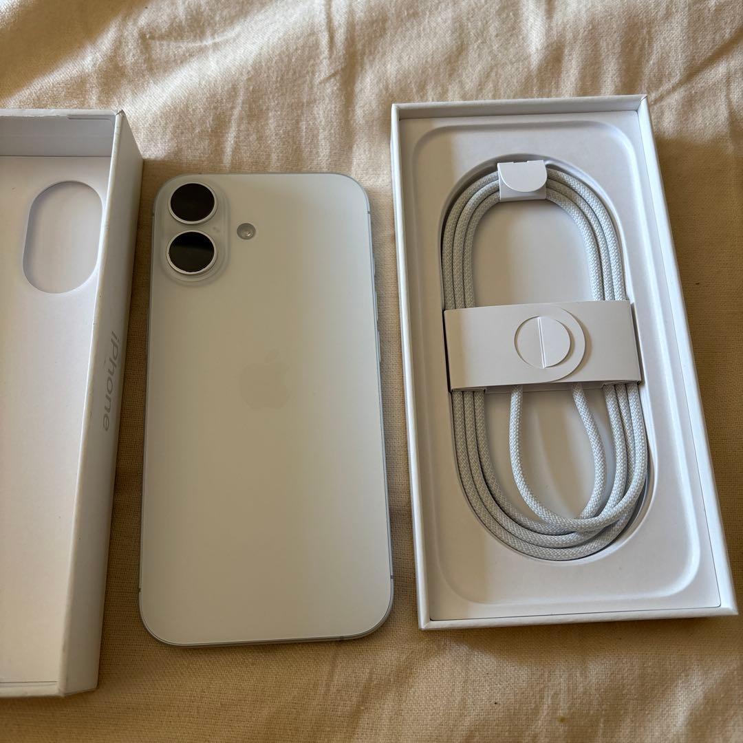 断*離様 Apple iPhone 17 ホワイト 本体　256GB 楽天