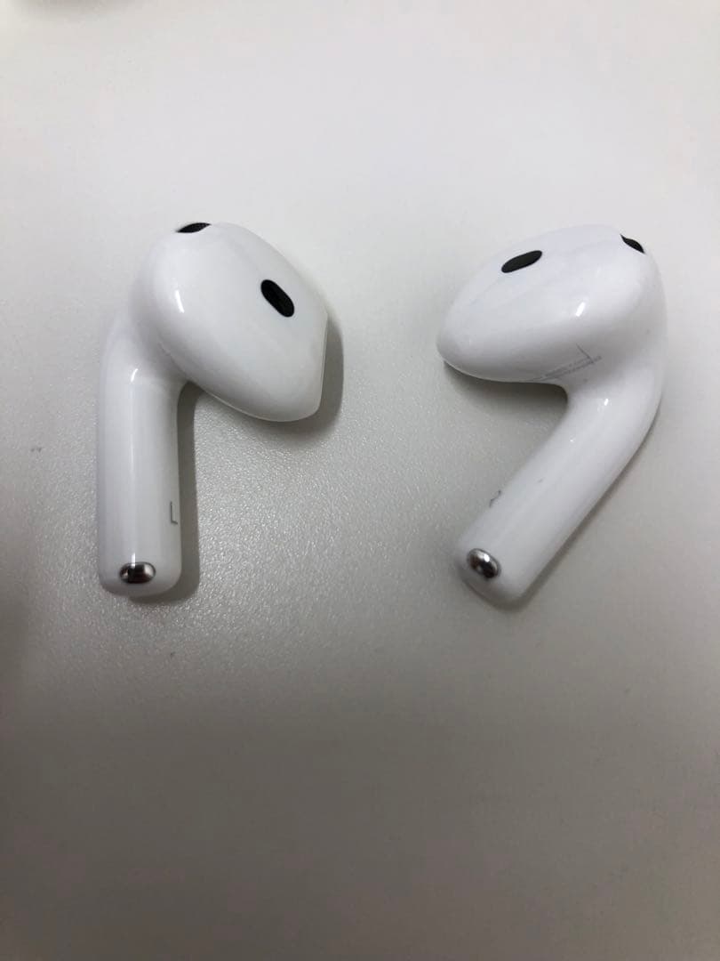 AirPods 4 本体