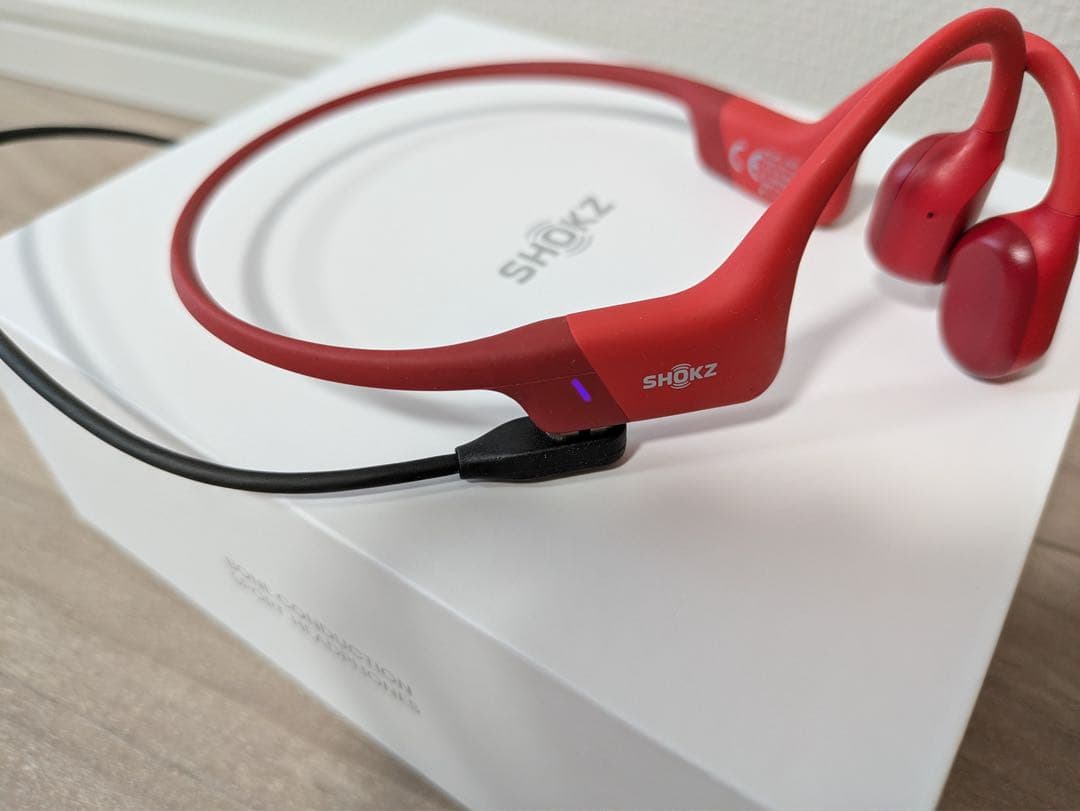 SHOKZ OPENRUN 赤 Black 骨伝導イヤホン　美品　S803