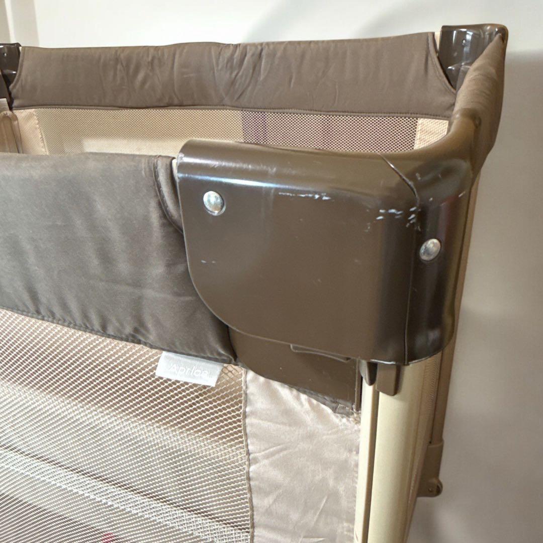 【美品】アップリカ ココネルエアー ベビーベッド ココア　66041