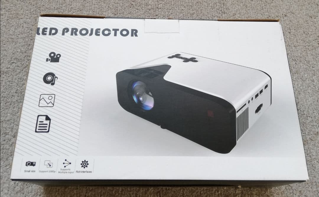 本日終了⭐高画質小型プロジェクター1080PフルHD 4500ルーメン豪華セット