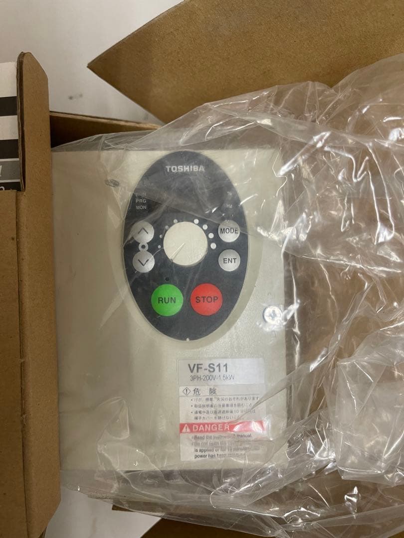 Toshiba 東芝　インバータ　VFS11-2015PM-AN (R5)