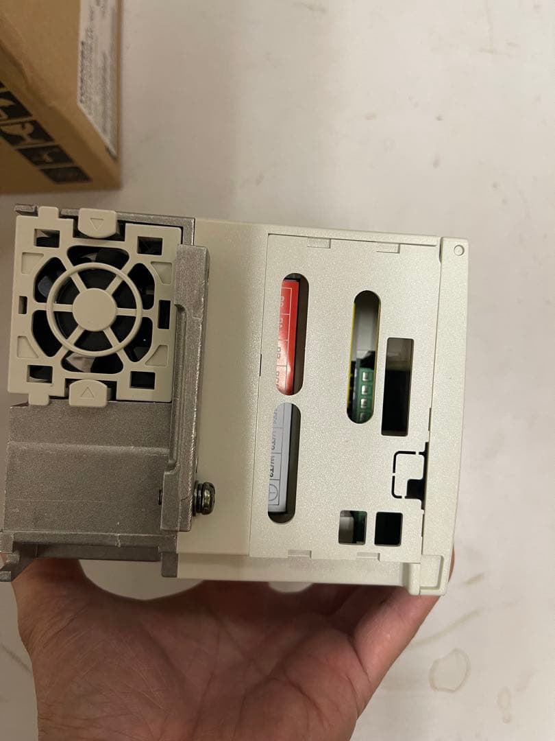 Toshiba 東芝　インバータ　VFS11-2015PM-AN (R5)