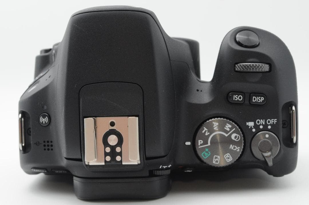 ☆新品級④☆新春初売りSALE☆ Canon EOS Kiss x9 ダブル