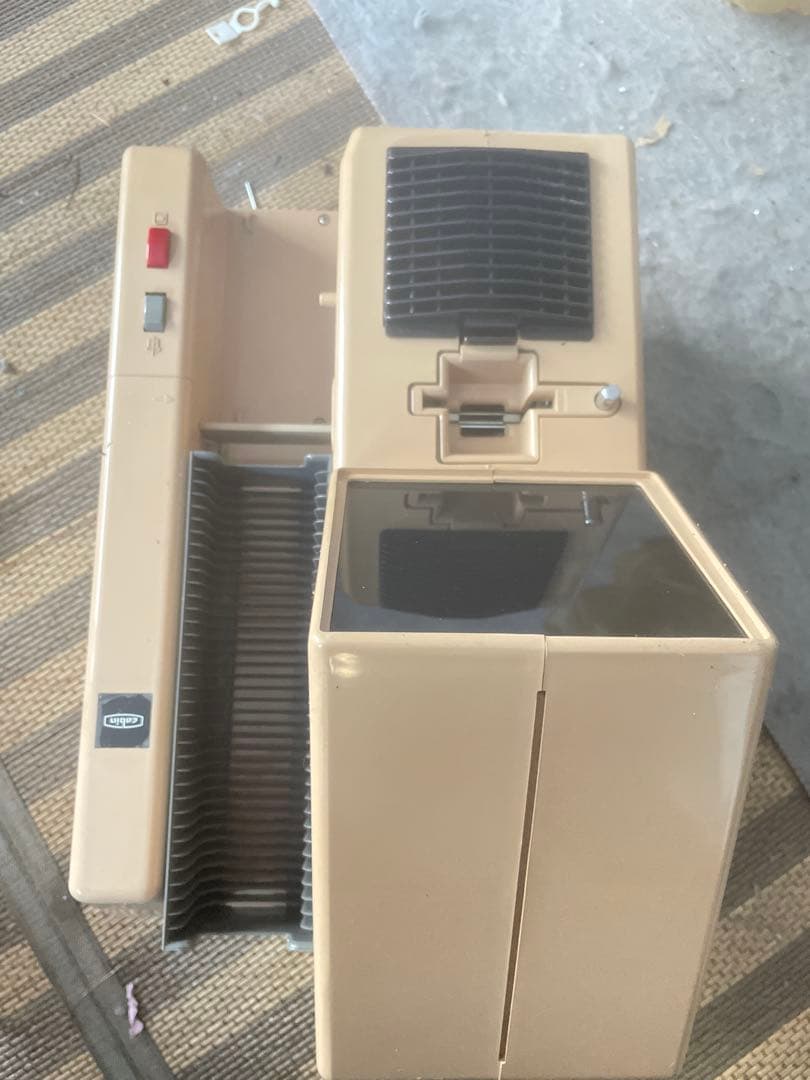 プロジェクター本体 ベージュ