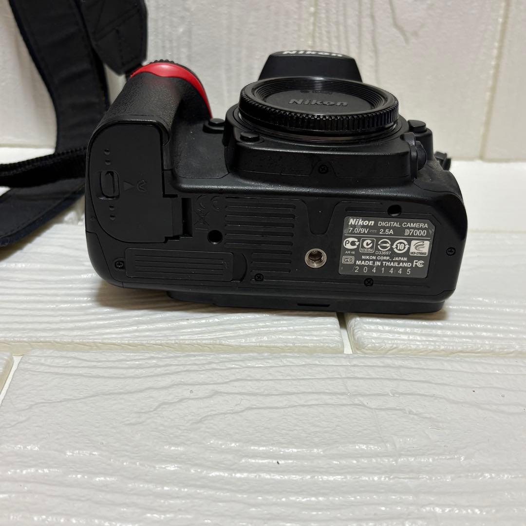 Nikon ニコン D7000 デジタル一眼レフカメラ