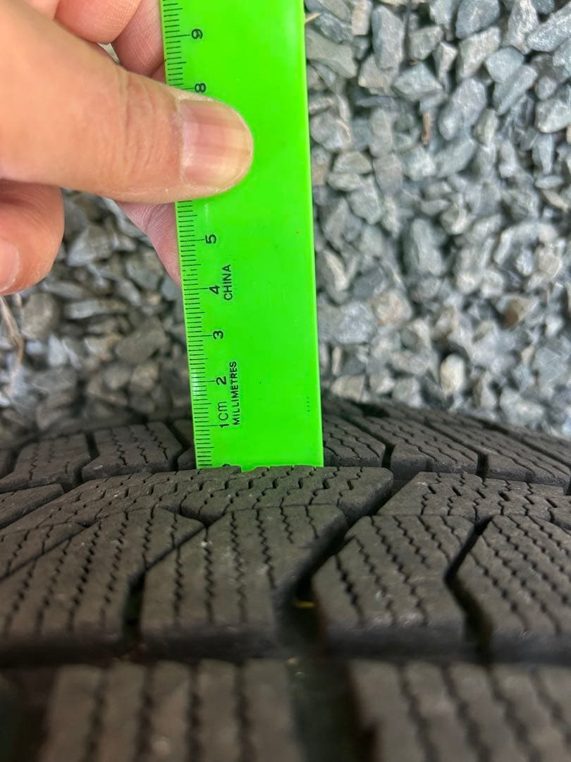 ベンツw176 A180 17㌅225/45 R17 4本セット　スタッドレス