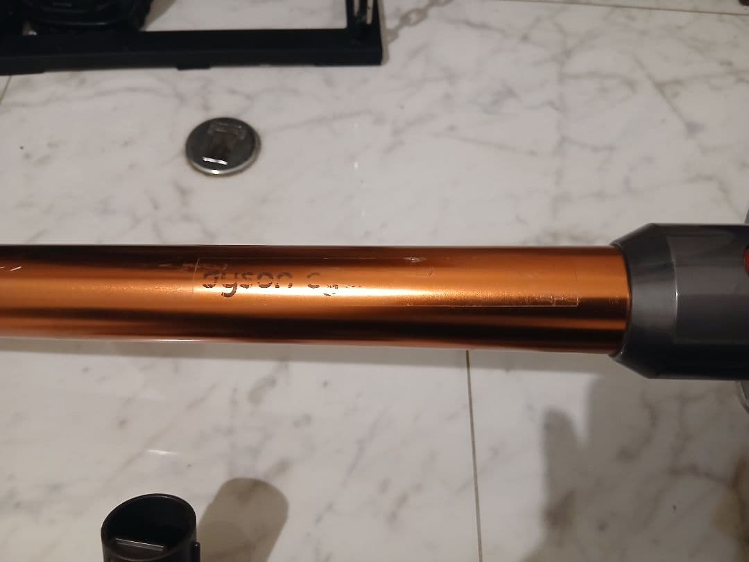 ひ*な様 Dyson V10 Fluffy 本体一式 動作確認済