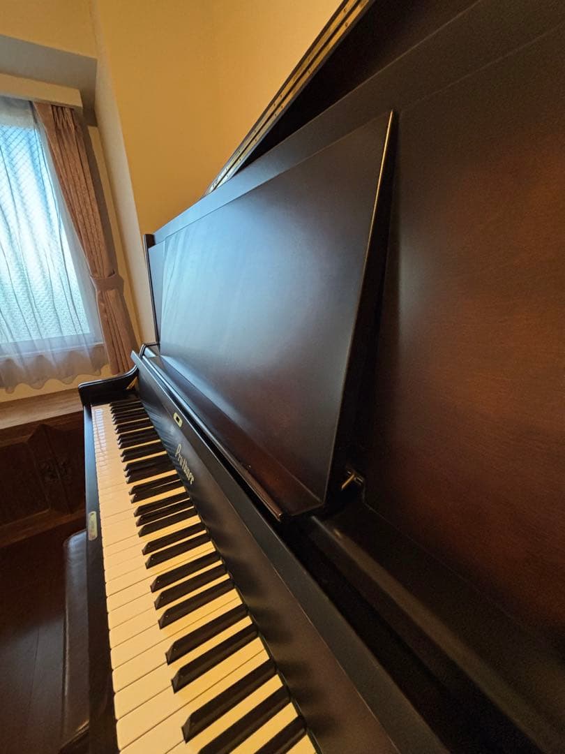 Prutner製アップライトピアノ MP700