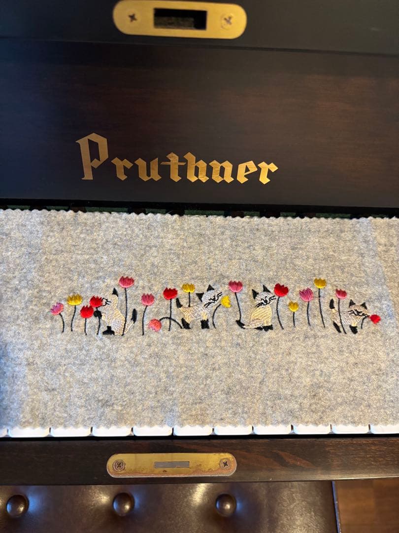 Prutner製アップライトピアノ MP700