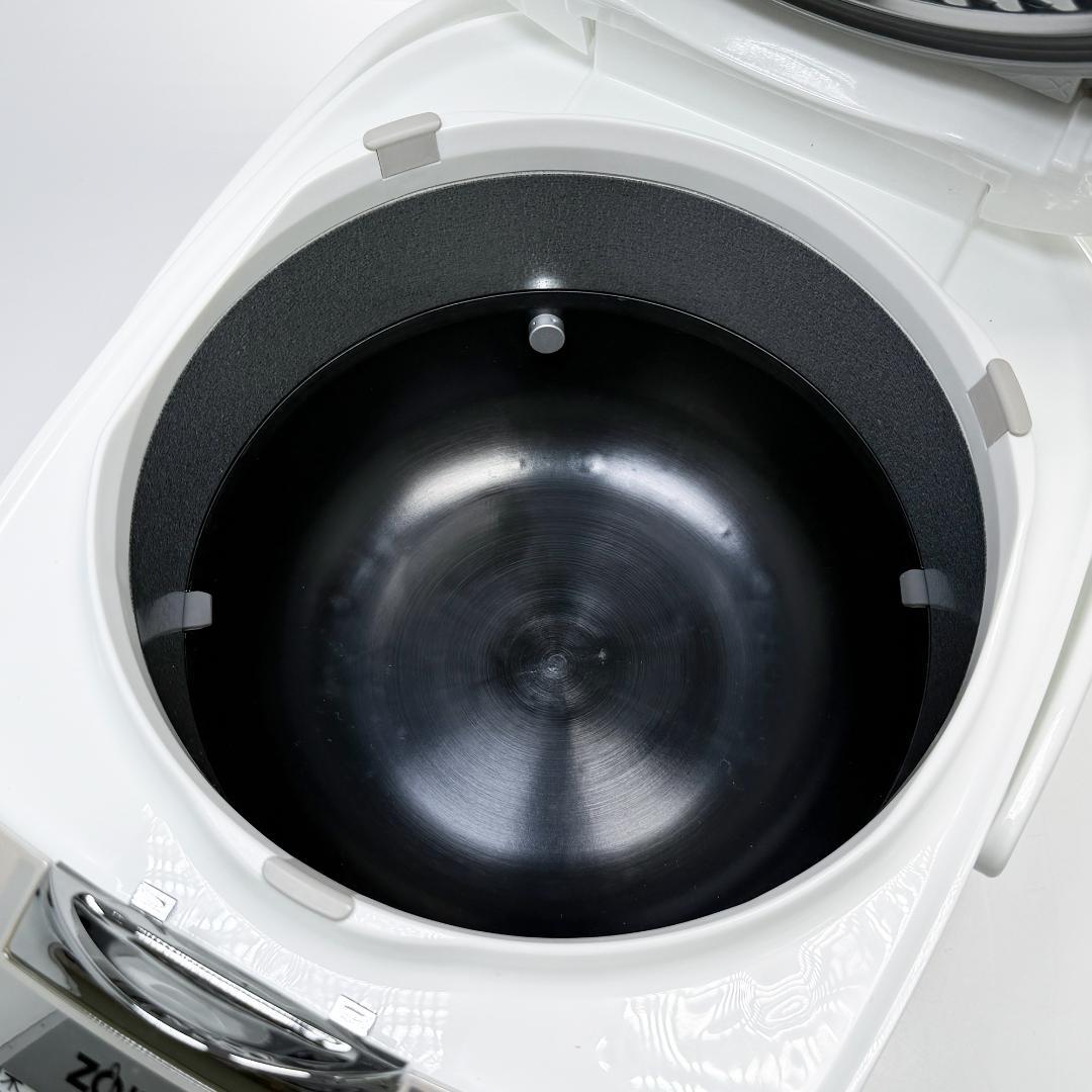 未使用 ZOJIRUSHI IH炊飯ジャー 極め炊き NP-KA10-WB