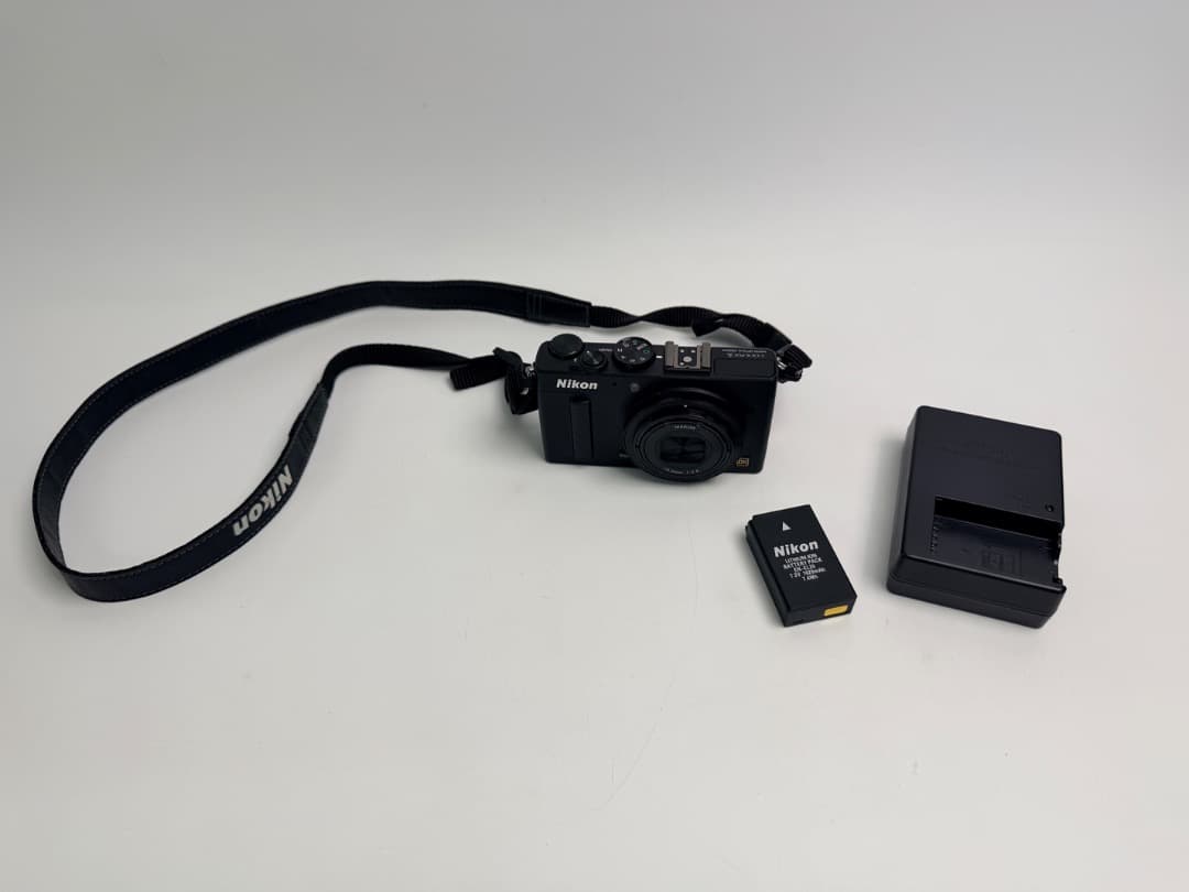 美品 ニコン APS-Cデジカメ COOLPIX A DX