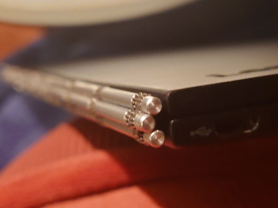 Lenovo Yoga Book（ヨガブック）純正箱・動作確認済み