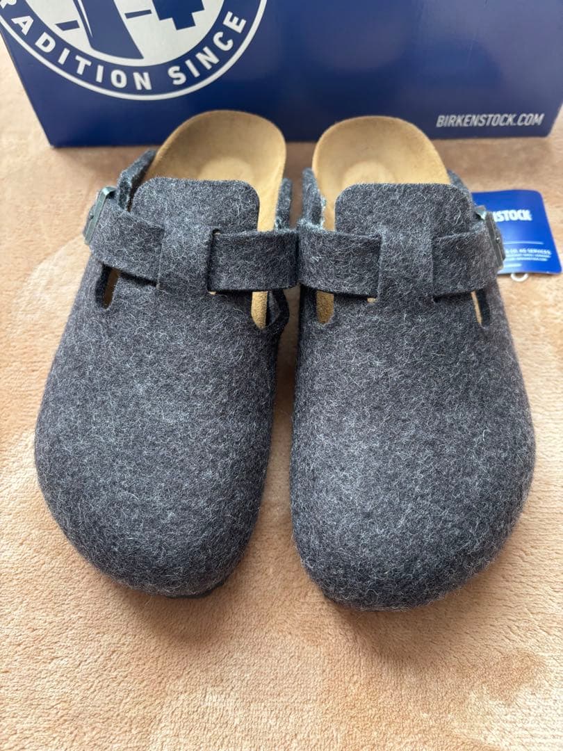 BIRKENSTOCK グレー サボサンダル 37（新品未使用）
