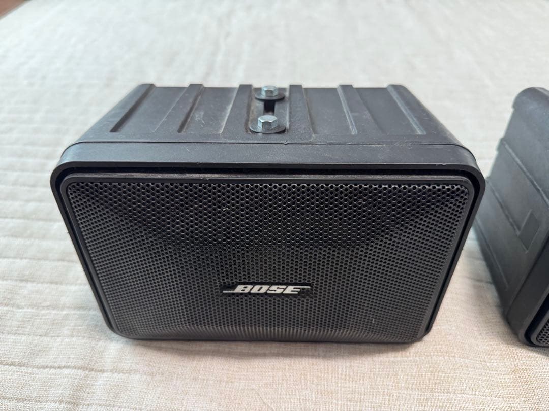 Bose 101MM スピーカー 2個セット 取り付け金具付き